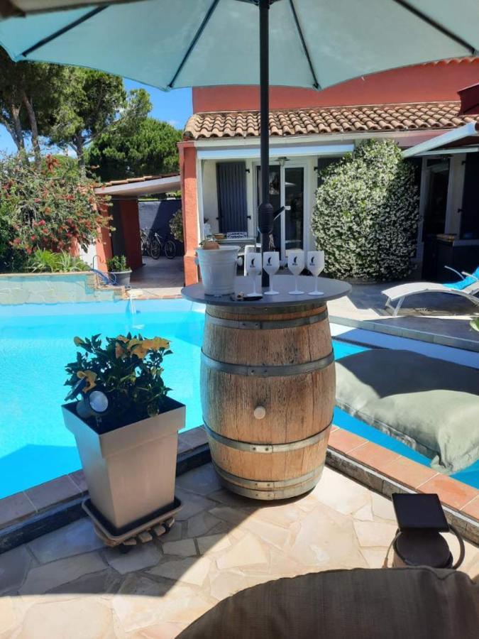 Hebergement Chambre D'Hotes Grau Du Roi Mas Des Marines Piscine Adult Only Le Grau-du-Roi Exteriör bild